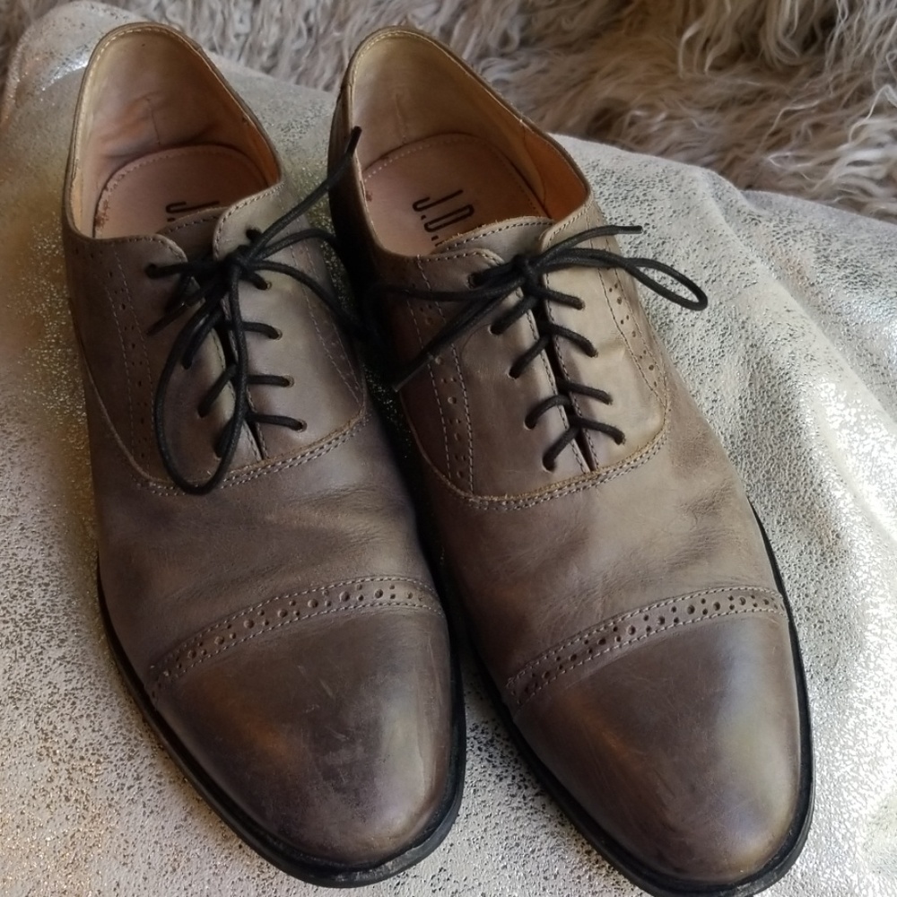 J.D. Fisk Gray Oxfords sz 9 1/2